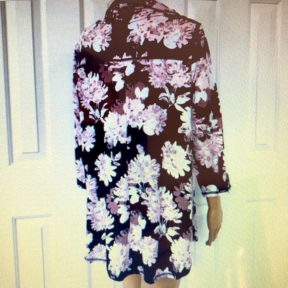 NWT Tabitha Webb Cowell neck 3/4 sleeve floral top - Picture 6 of 9
